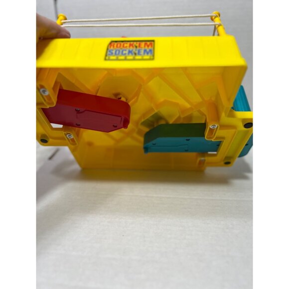 Rock’Em Sock’Em Robots boxing game by Mattel & Wacky Pack - Picture 6 of 7